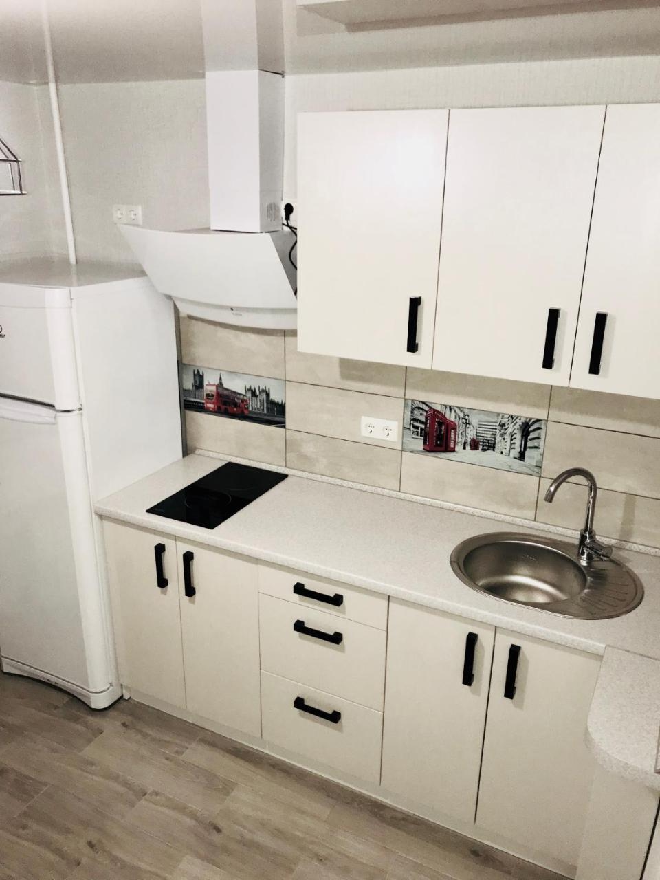 Obolon Metro Station Apartman Kijev Kültér fotó