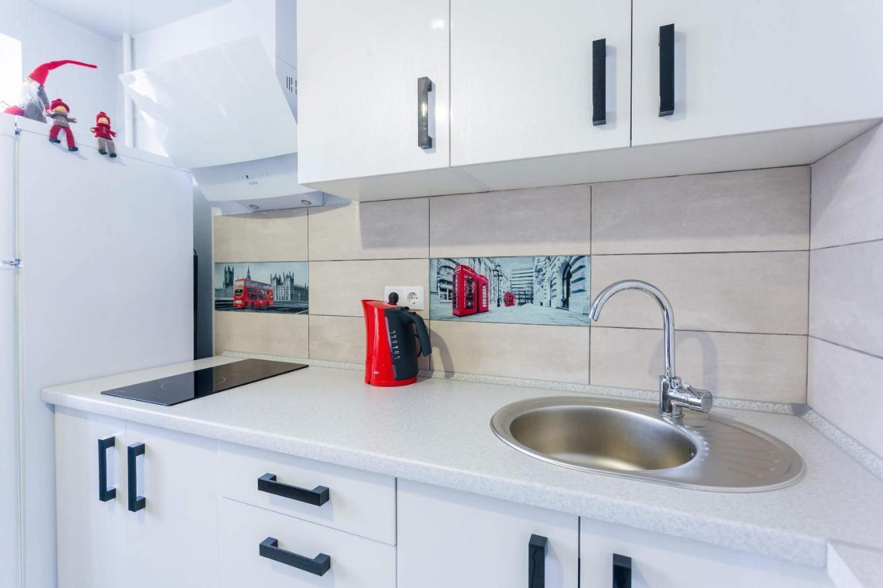 Obolon Metro Station Apartman Kijev Kültér fotó