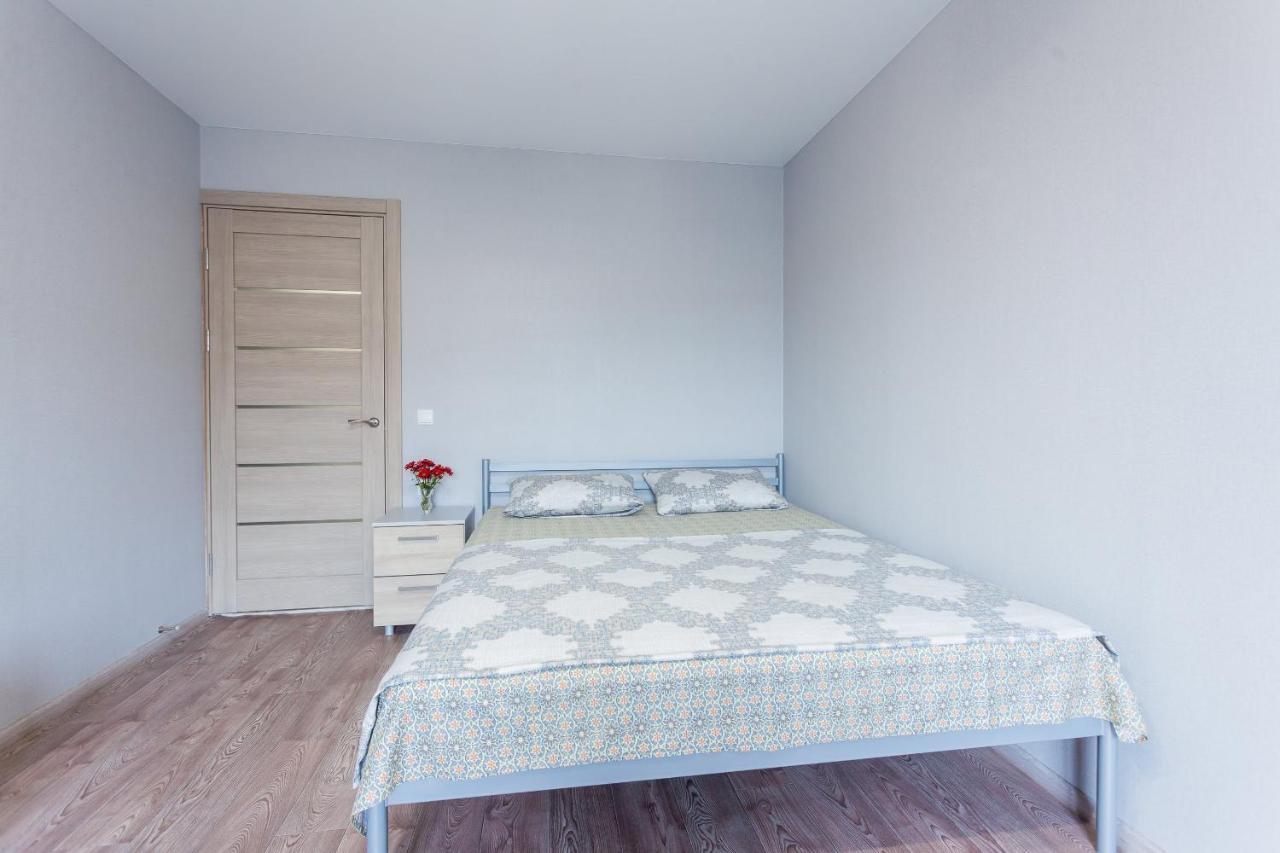 Obolon Metro Station Apartman Kijev Kültér fotó